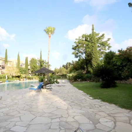 Paradise Gardens * פאפוס